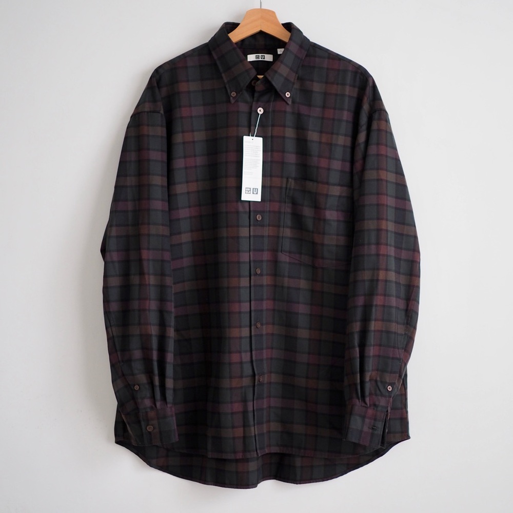 Uniqlo Men's Dark Plaid Button-Down Shirt - Black, Dark Green, Burgundy